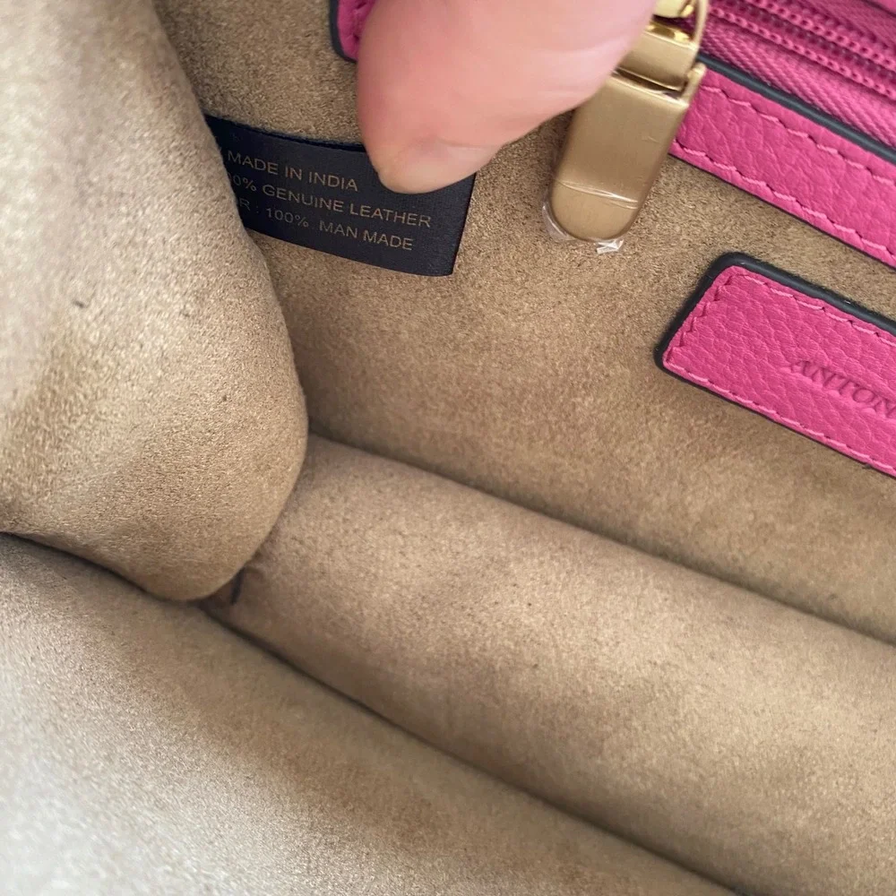 Antonio Melani Rosie Crossbody Bag Women Bright Pink Leather‎ Barbiecore Chic